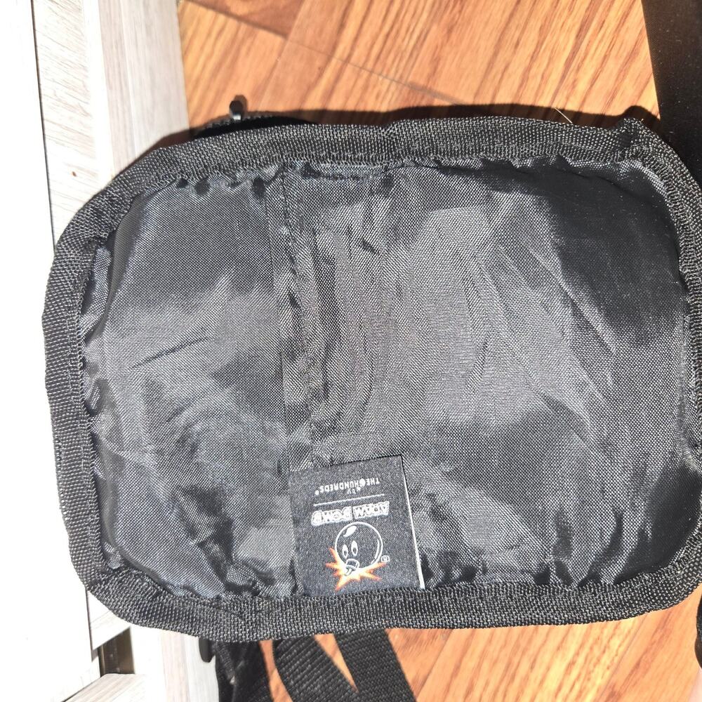 The Hundreds Adam Bomb - Crossbody Purse Bag - Picture 4 of 12